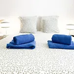 Appartement Le Magnolia -t2 A 100m Et Place Du Commando