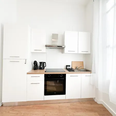 Le Magnolia -t2 A 100m Et Place Du Commando Apartment