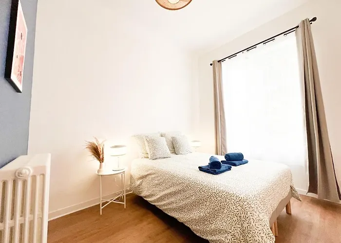 Apartment Le Magnolia -t2 A 100m Et Place Du Commando